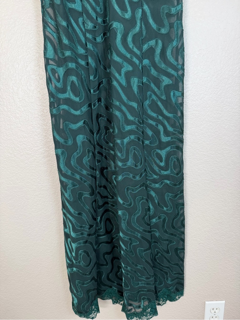 Vintage Victoria’s Secret Green Velvet Burnout Maxi Slip Nightgown 90’s Large - Picture 5 of 13